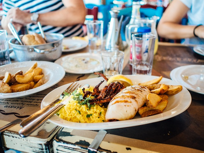 Ga een keer uit eten in Blerick bij Tante Toer!